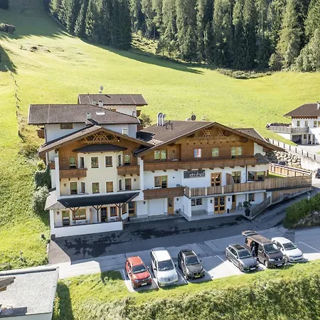 Apartment In Stubaital Near Lift, Cleaning Included Neustift im Stubaital