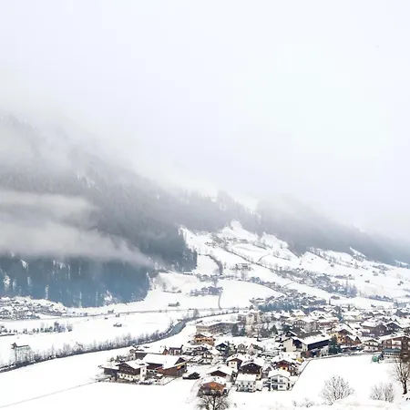Apartment In Stubaital Near Ski Lift, Cleaning Included Neustift im Stubaital