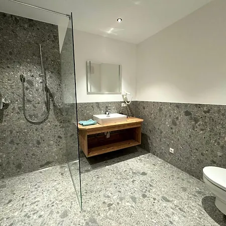 Apartment In Stubaital Near Ski Lift, Cleaning Included Apartmán Neustift im Stubaital